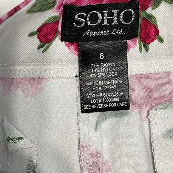 SOHO Apparel LTD Floral Print Shorts High Waisted White Pink Rose Size 8 - Picture 10 of 12